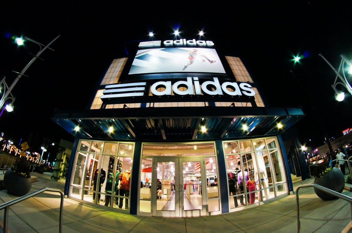 Die deutschen Verbraucher mögen Adidas wieder