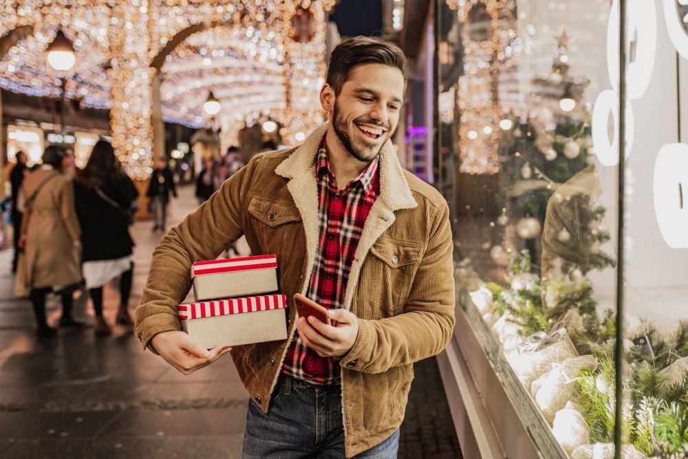 Holiday shopping in Australia: how consumers find what to buy & how early most start their shopping