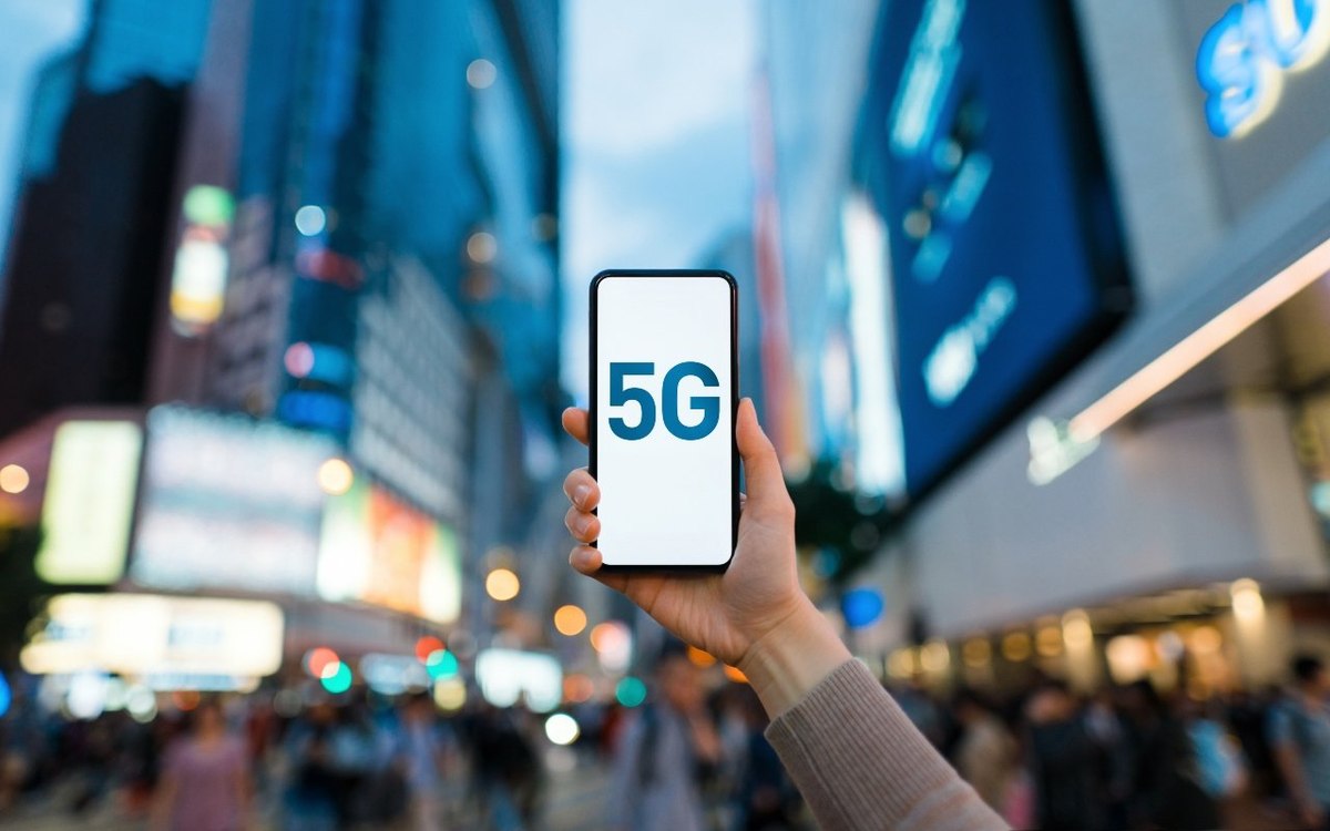 Global: What proportion of consumers have 5G-ready phones and data plans?