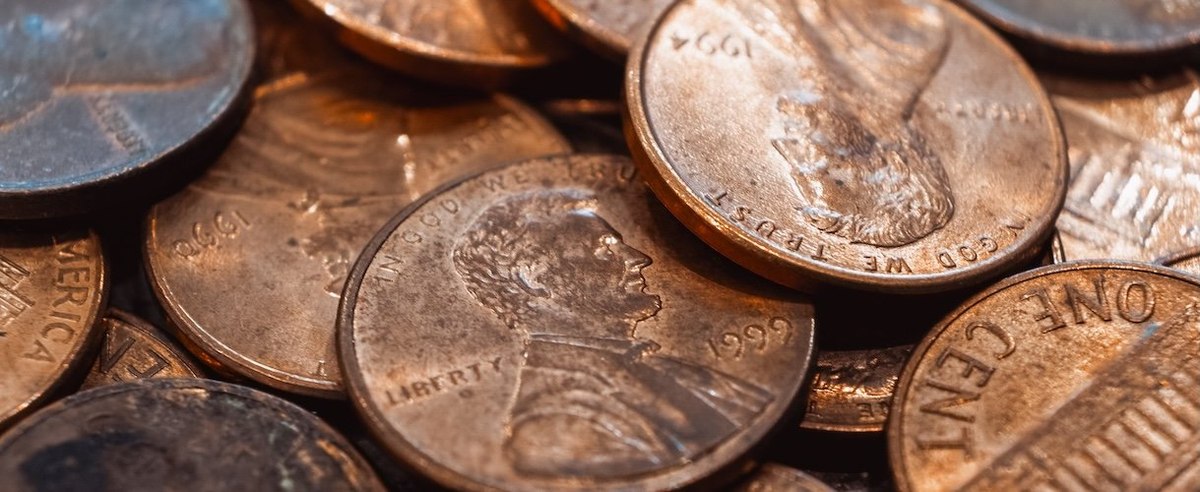 Close-up of a heap of US pennies