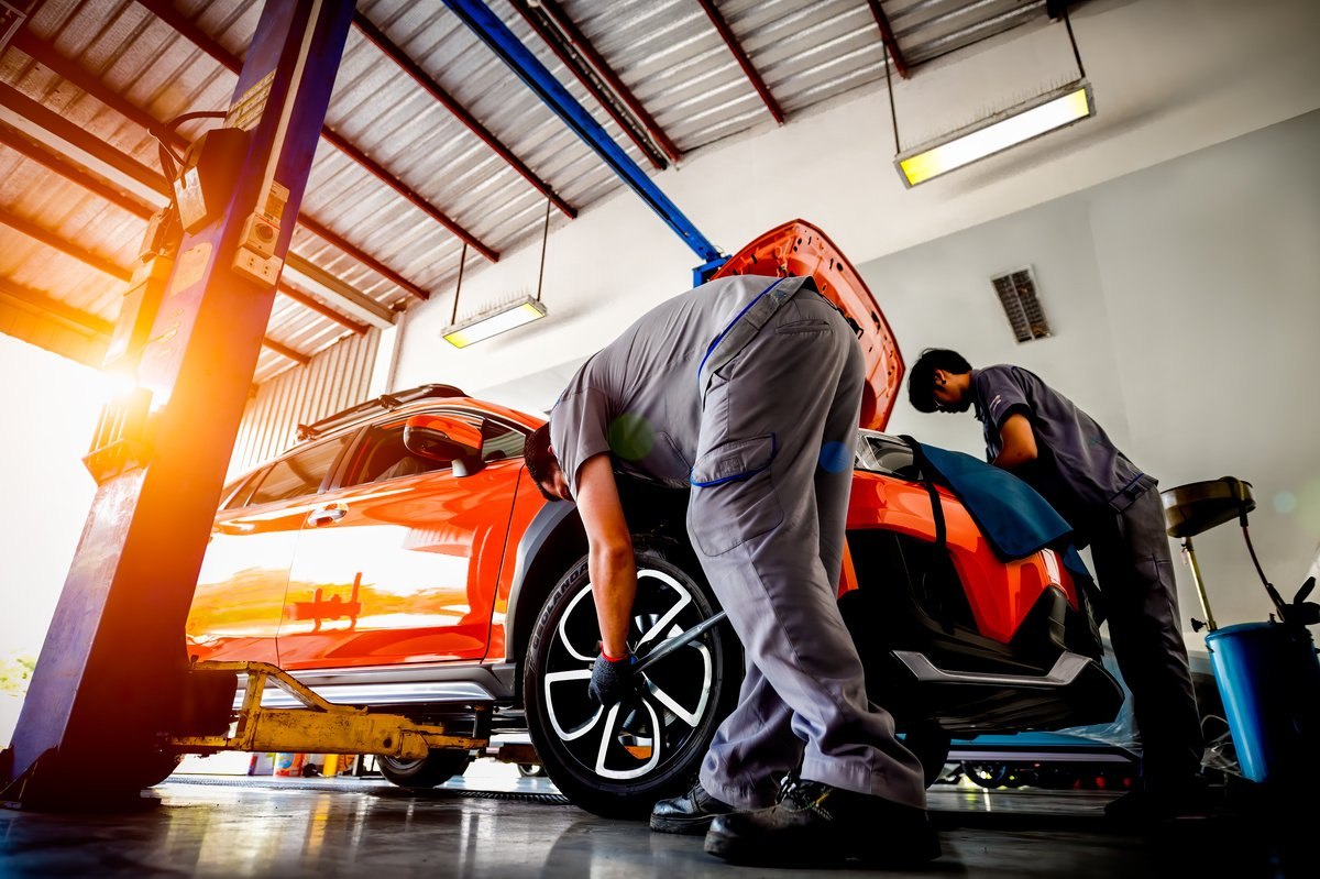 Beyond the ride: The importance of car warranties and maintenance plans