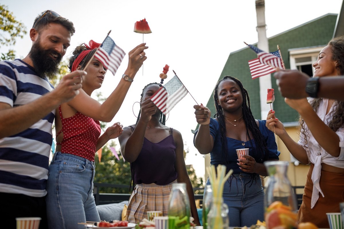 Stars, stripes and sips: A dive into America’s Fourth of July toast