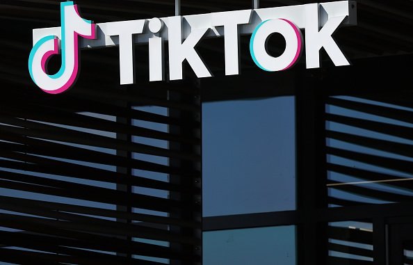 Quanto os latinos usam o TikTok (e quais as chances de seguirem os EUA na campanha contra a rede)?