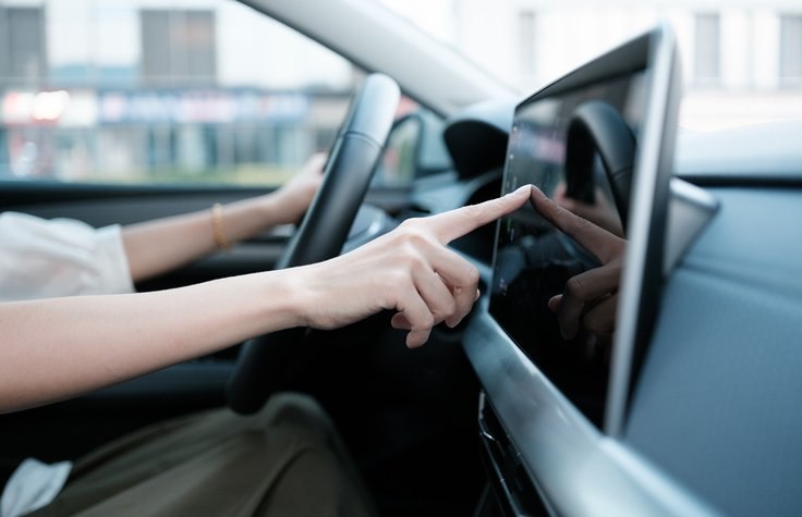 UK car buyers divided on car features: minimalists vs luxury seekers