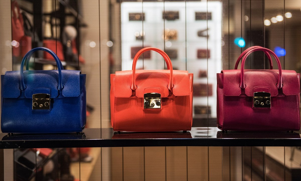 Luxury bags, wallets or cases – where is demand the highest