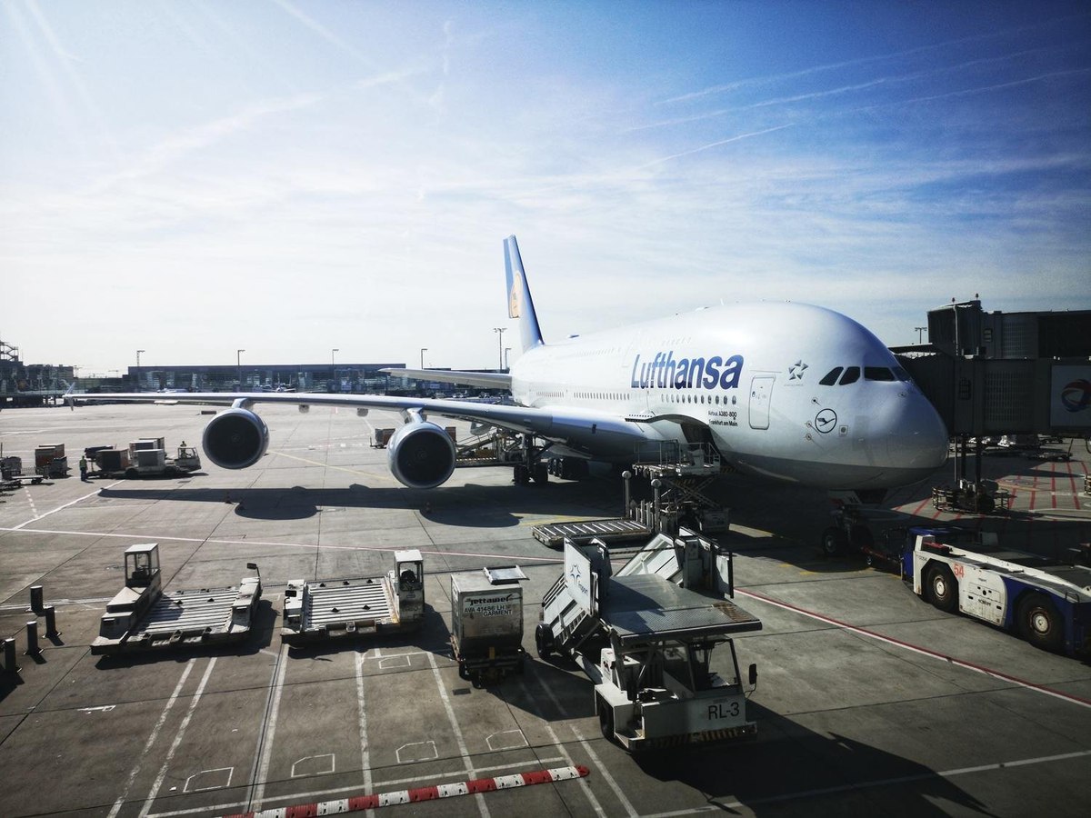 How Lufthansa gained comprehensive brand perception and competitive benchmarks with YouGov