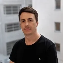 expert image