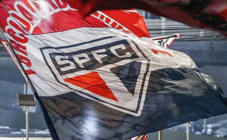 Com vitórias na Libertadores e outras copas, São Paulo foi o que mais ganhou popularidade em maio