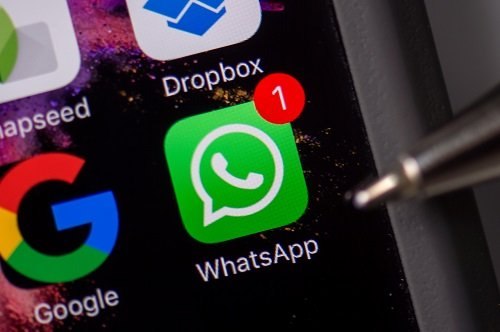 Brasil: Apps de mensagens dominam as redes sociais em 2023