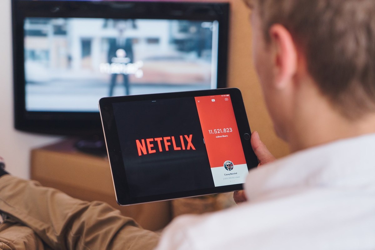 GB: Government says Netflix password-sharing breaks law: Are customers big on sharing subscriptions?