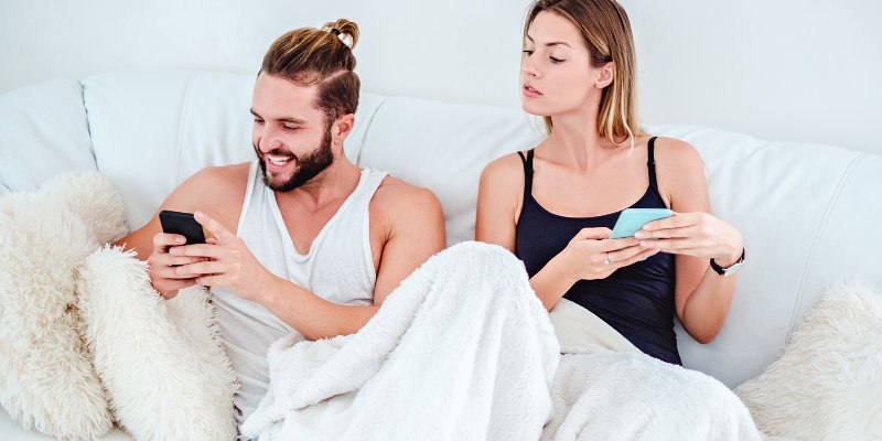 Is it normal to read your partner's text messages?
