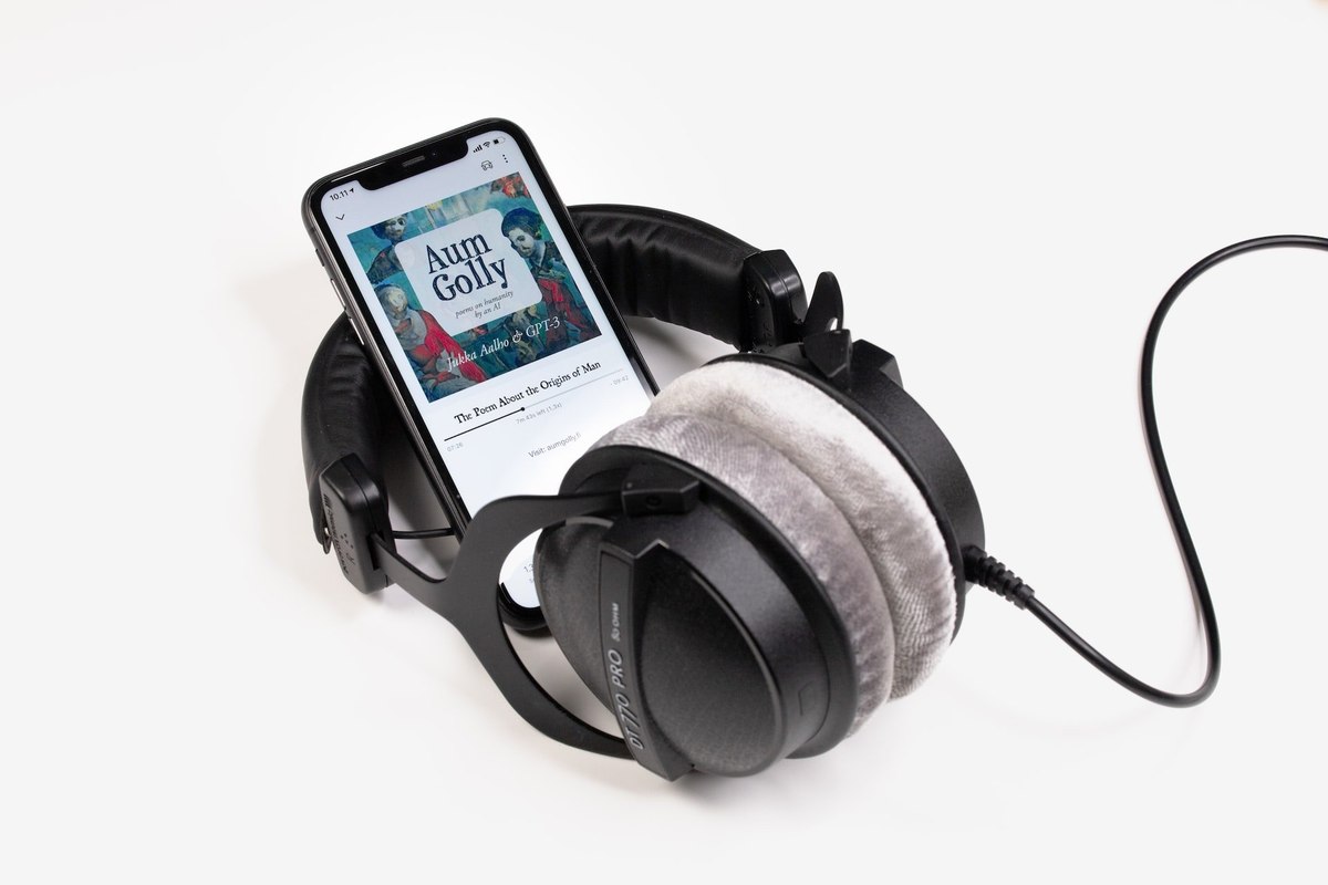 US: Spotify will now host paid audiobooks – Is there enough demand for this format in the market? 