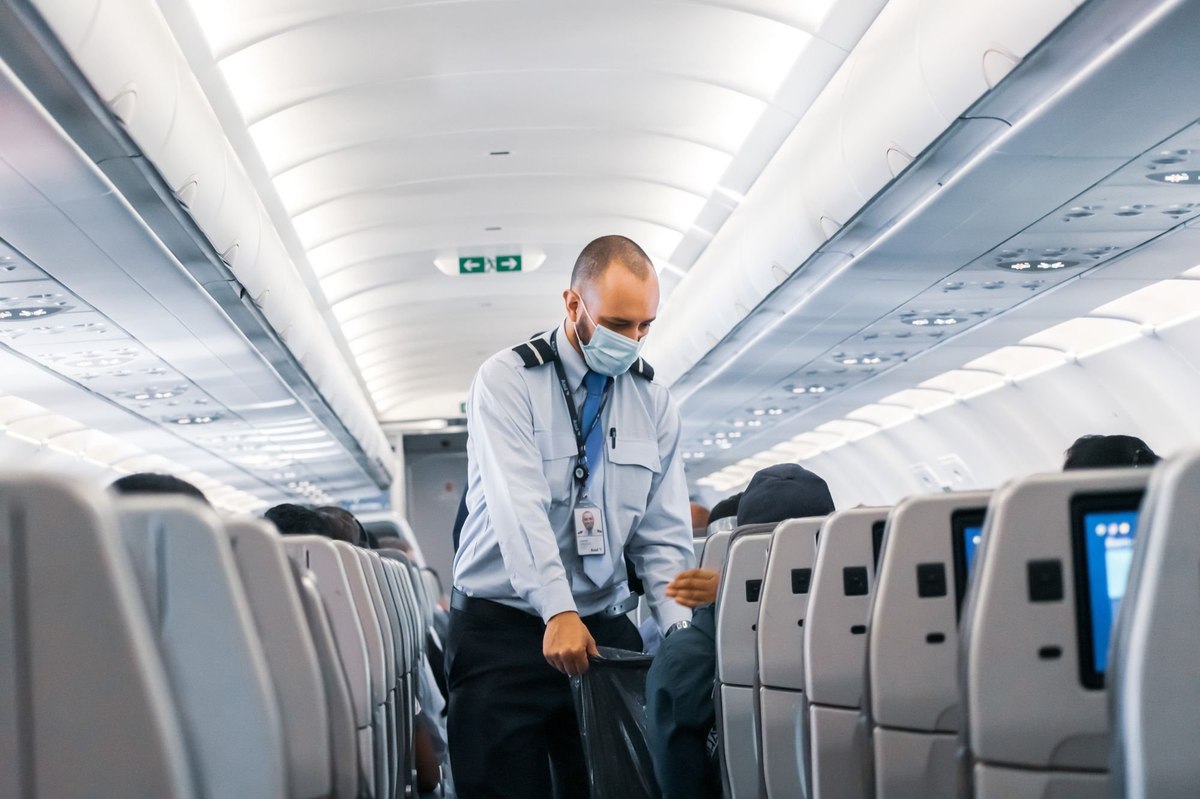 Do consumers want workers in the travel industry to wear masks?