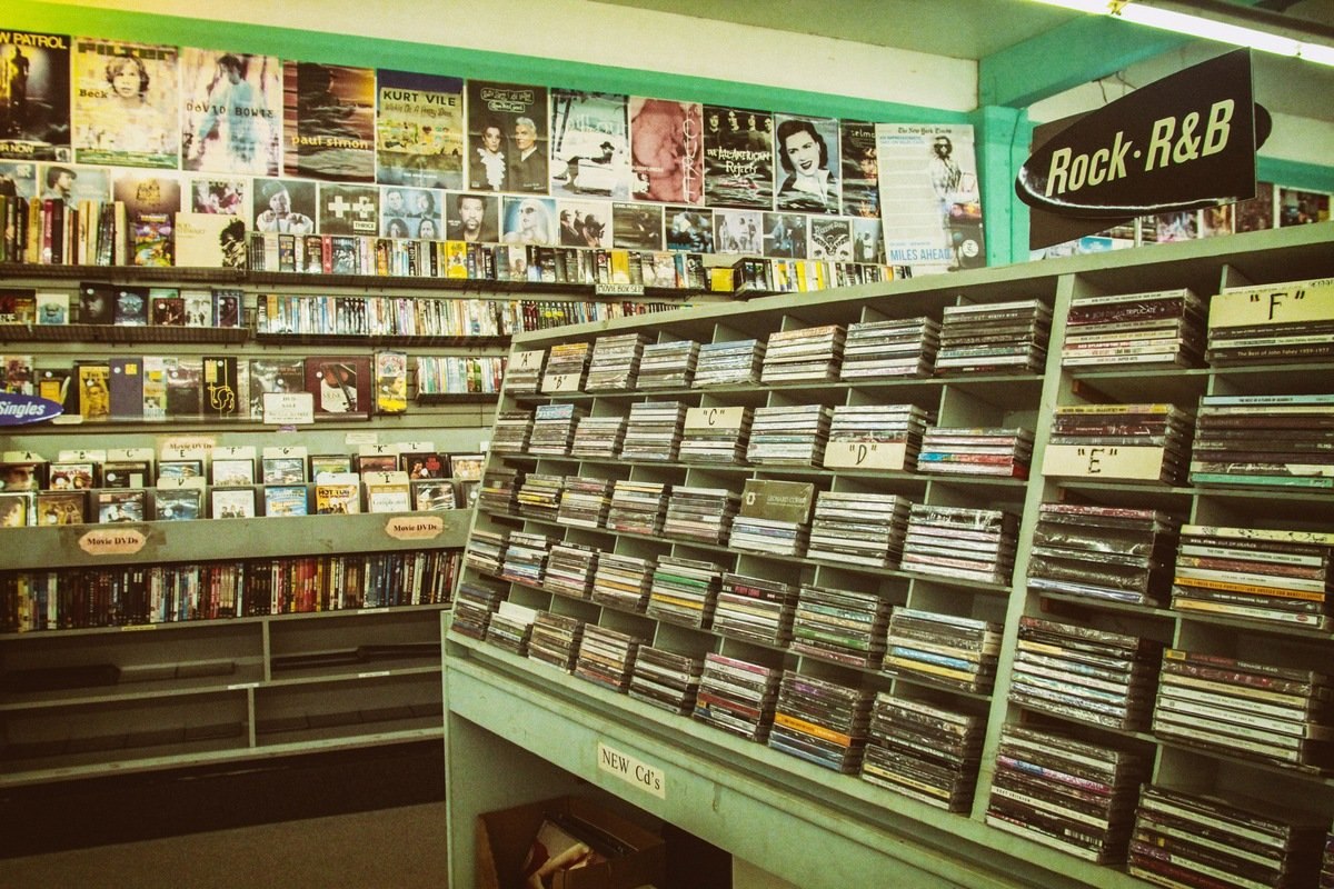 The lasting appeal of CDs and vinyls: An analysis of Brits who buy physical music formats
