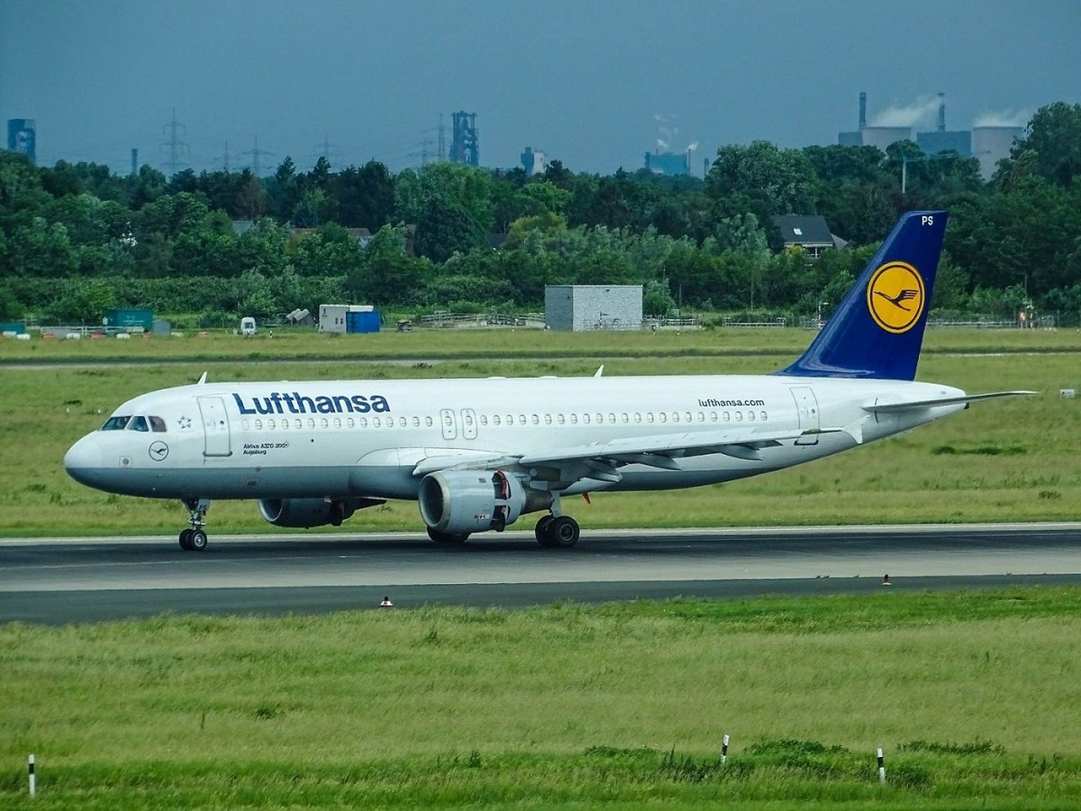 Lufthansa finds early takers for Green Fares - What do flyers in the US feel about going green?