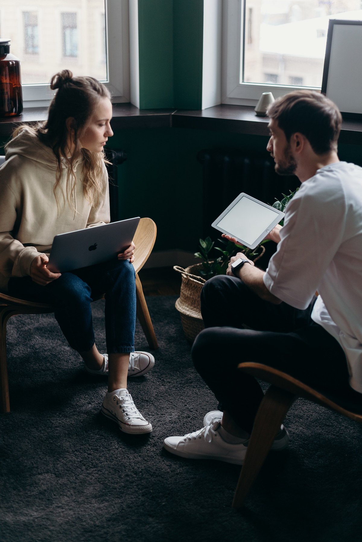 Aspettative salariali e opportunità professionali in Italia: uomini e donne hanno esperienze diverse