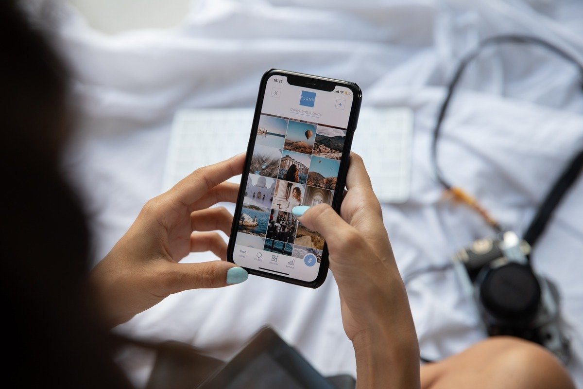Global: Are social media influencers worth the money for the air travel and hotel industries?
