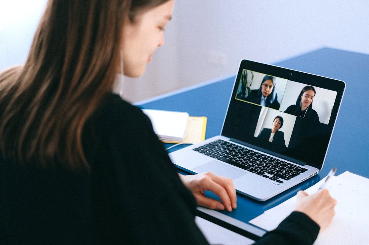 AI and video conferencing – Can tech improve virtual meetings?