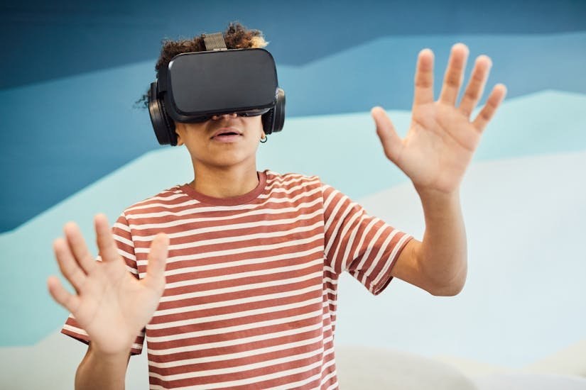 Virtual reality usage in daily life: Consumers weigh in on likelihood and concerns