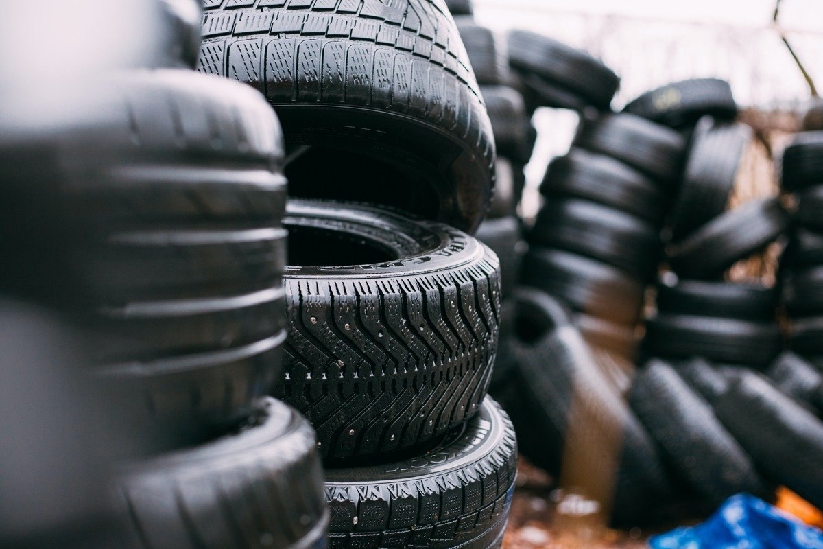 US/GB: What factors do consumers consider when purchasing tires?