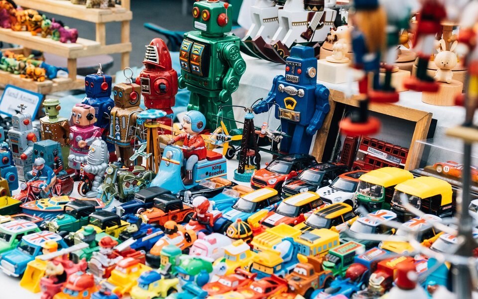 Global: Do consumers watch product reviews for toys on social media?