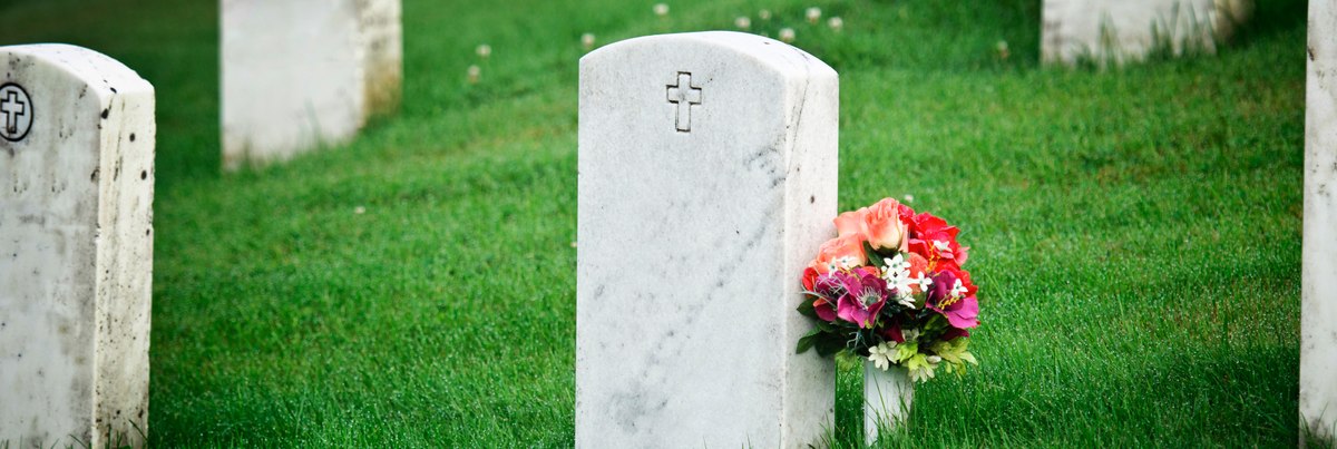 Cemetery bouquet -  Italia